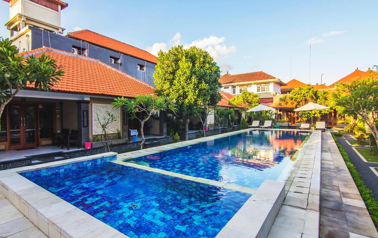 Gora Beach Inn Kuta  Exterior photo