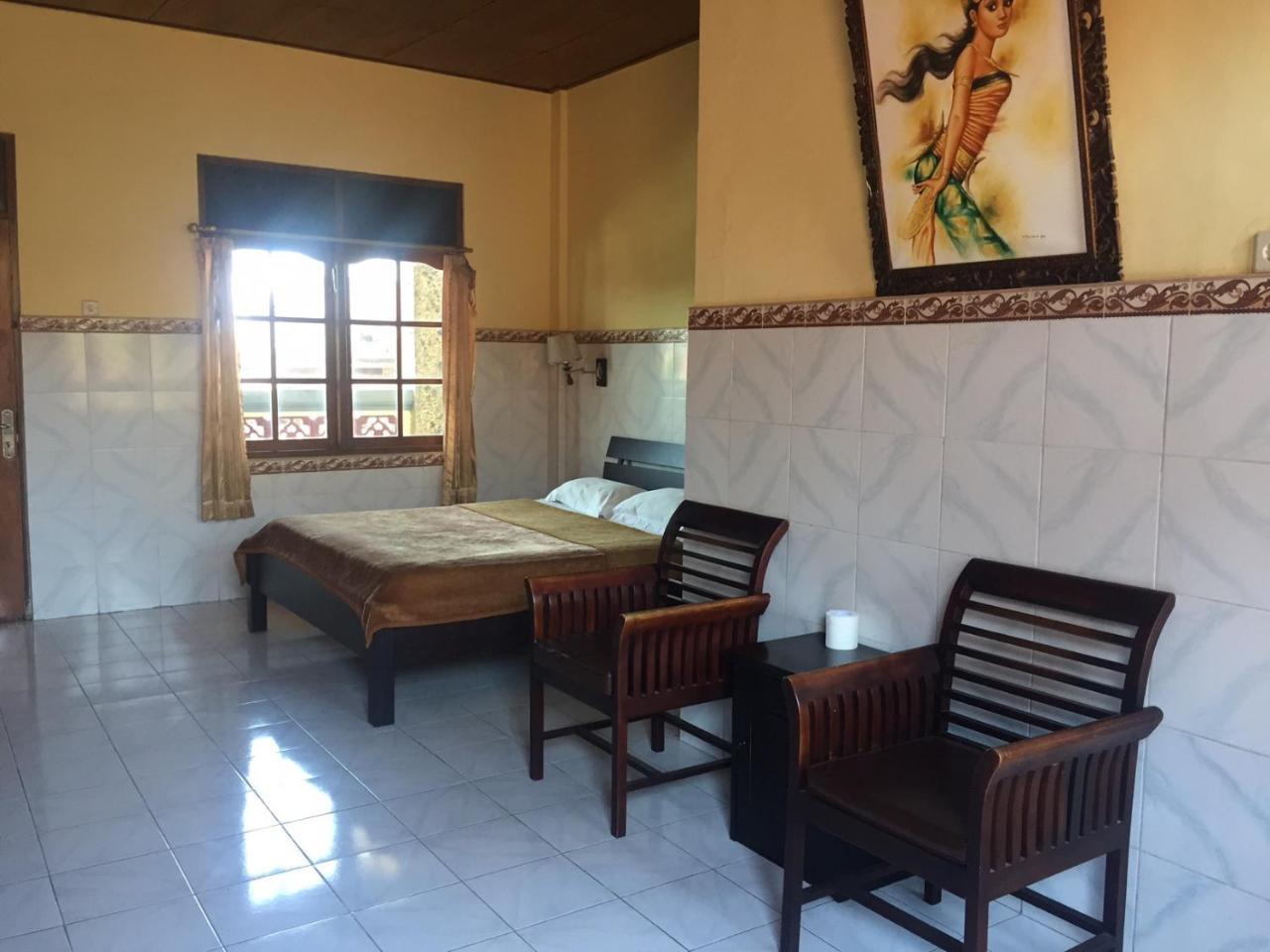 Gora Beach Inn Kuta  Exterior photo