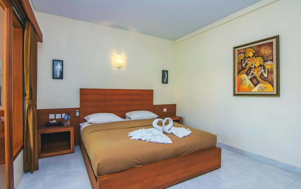 Gora Beach Inn Kuta  Exterior photo
