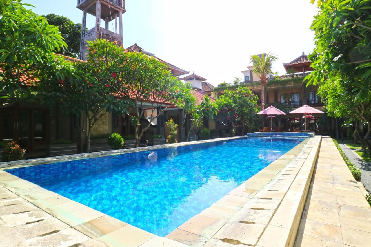 Gora Beach Inn Kuta  Exterior photo