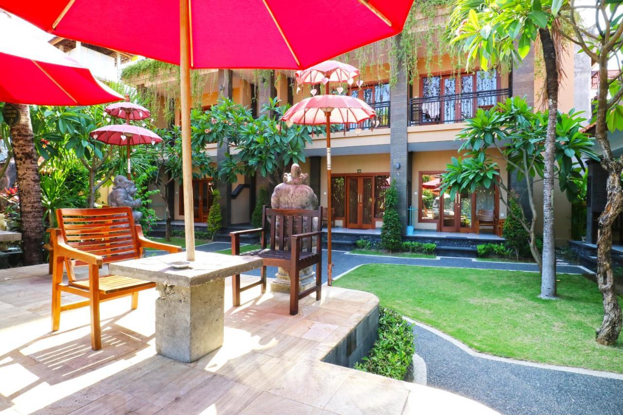 Gora Beach Inn Kuta  Exterior photo