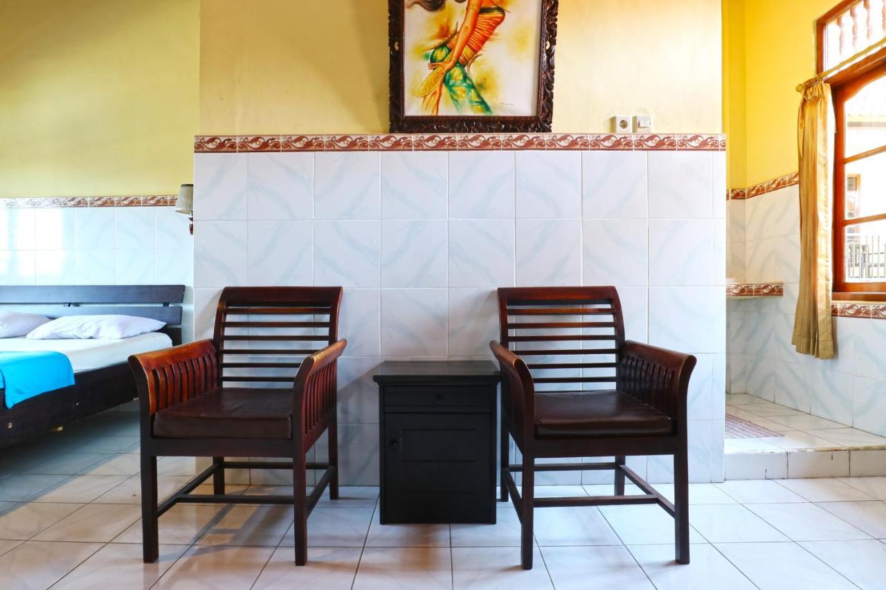 Gora Beach Inn Kuta  Exterior photo