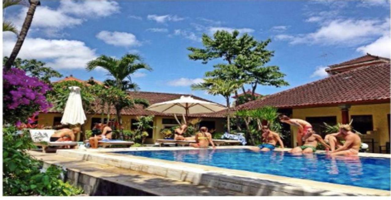 Gora Beach Inn Kuta  Exterior photo